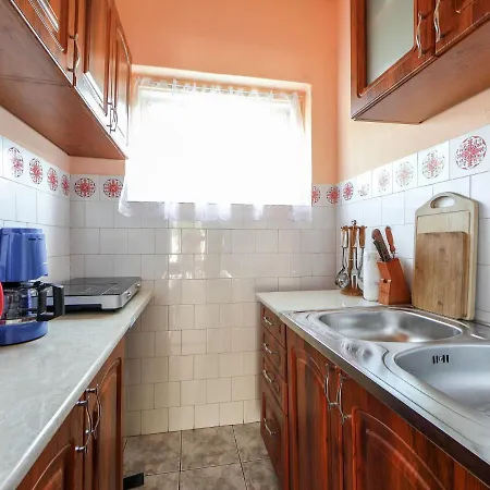 Petunia 2 By Interhome *