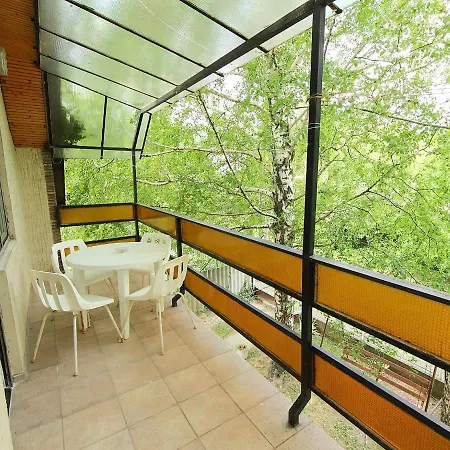 Petunia 2 By Interhome *