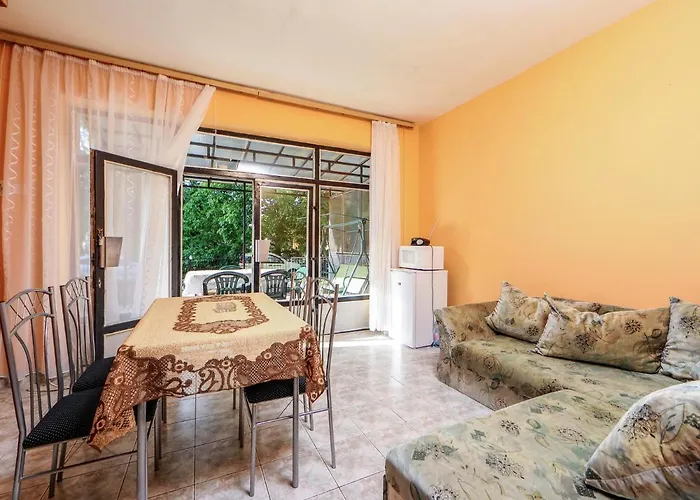 Petunia 2 By Interhome