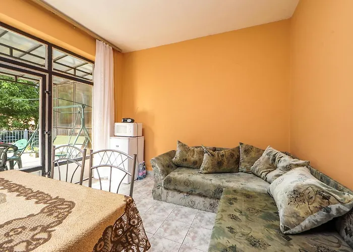 Petunia 2 By Interhome *